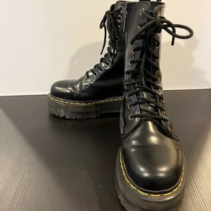Doc Martens Jadon Combat Boots Womens 7 / Mens 6